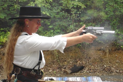 Last-Kiss-Shooting-Gunfighter-7-08