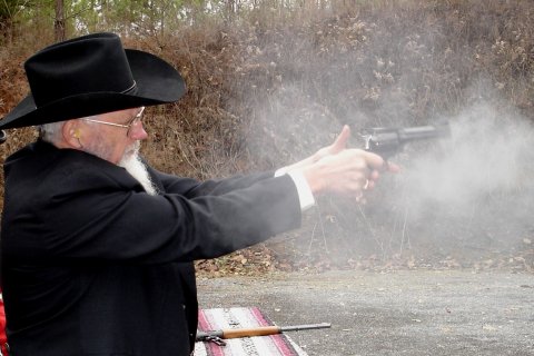 Sundance-Smokes-the-Range-B-12-07