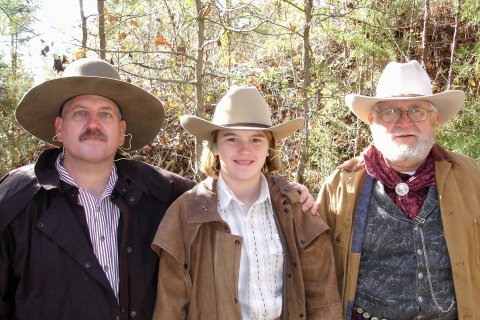 Bad-Eye-Toms-Family-11-07
